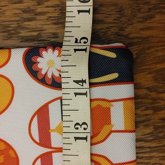 Thirty One Insulated Cinch top 15x18 inch Back Pack - Picture 6 of 8